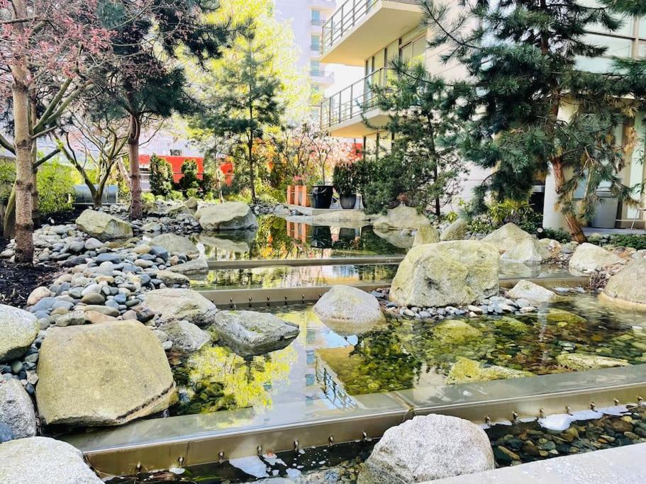 Waterfalls Hotel Victoria Bagian luar foto