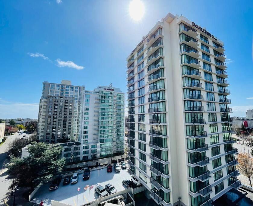 Waterfalls Hotel Victoria Bagian luar foto